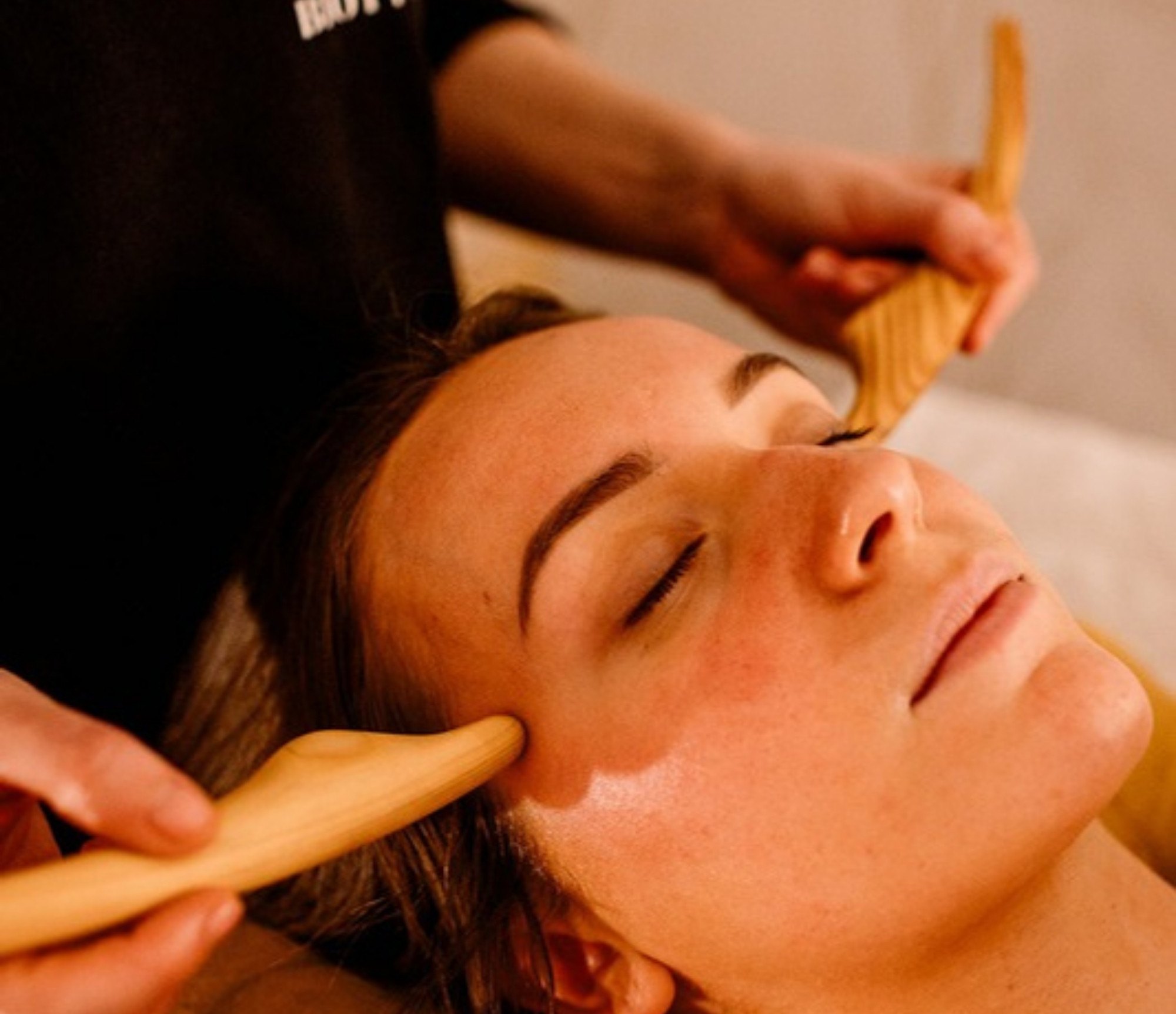 Soin du visage Hinokibo au bâton de cyprès